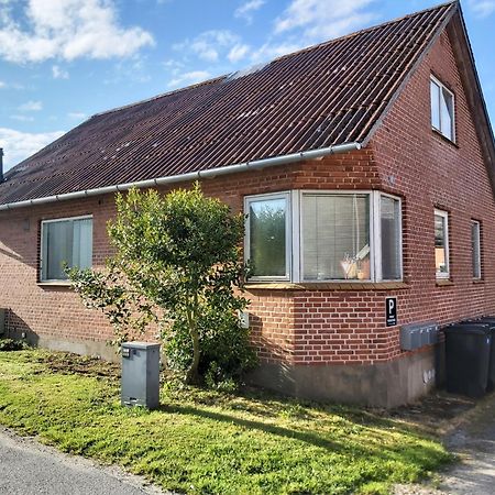 Dossinghus Holiday Apartments Kjellerup Exterior photo